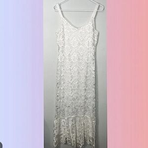 Chic Ivory Lace Maxi Dress